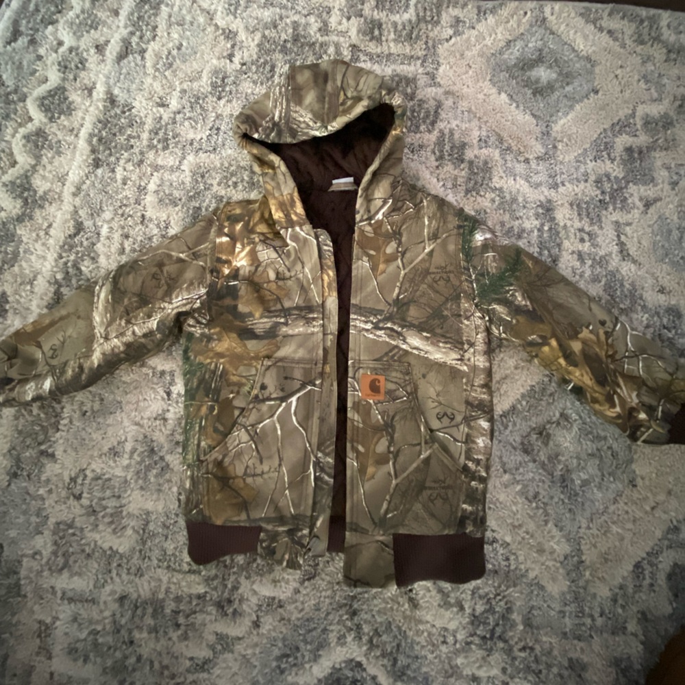 Boys carhartt jacket. Size small 7/8